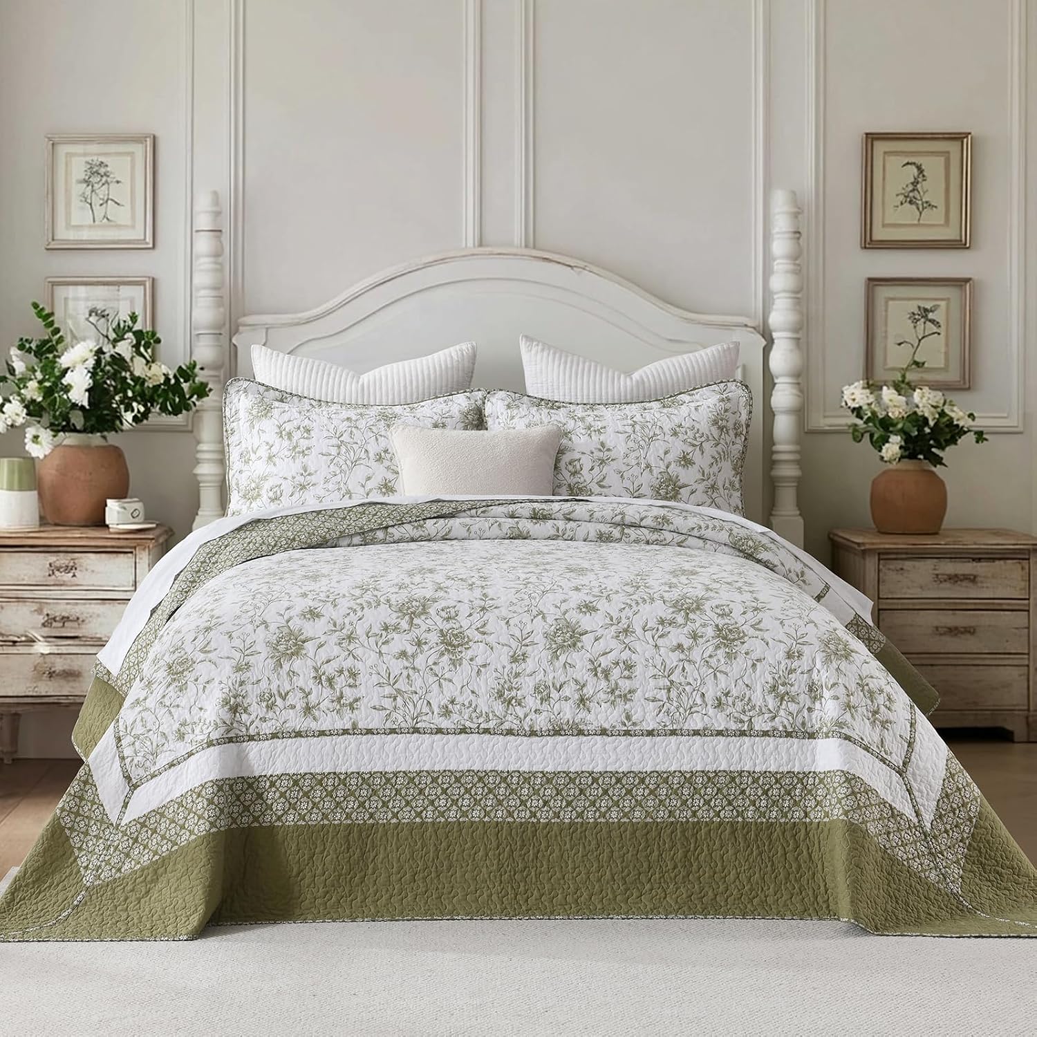 Sage Green White Botanical Oversized Queen Quilt Set