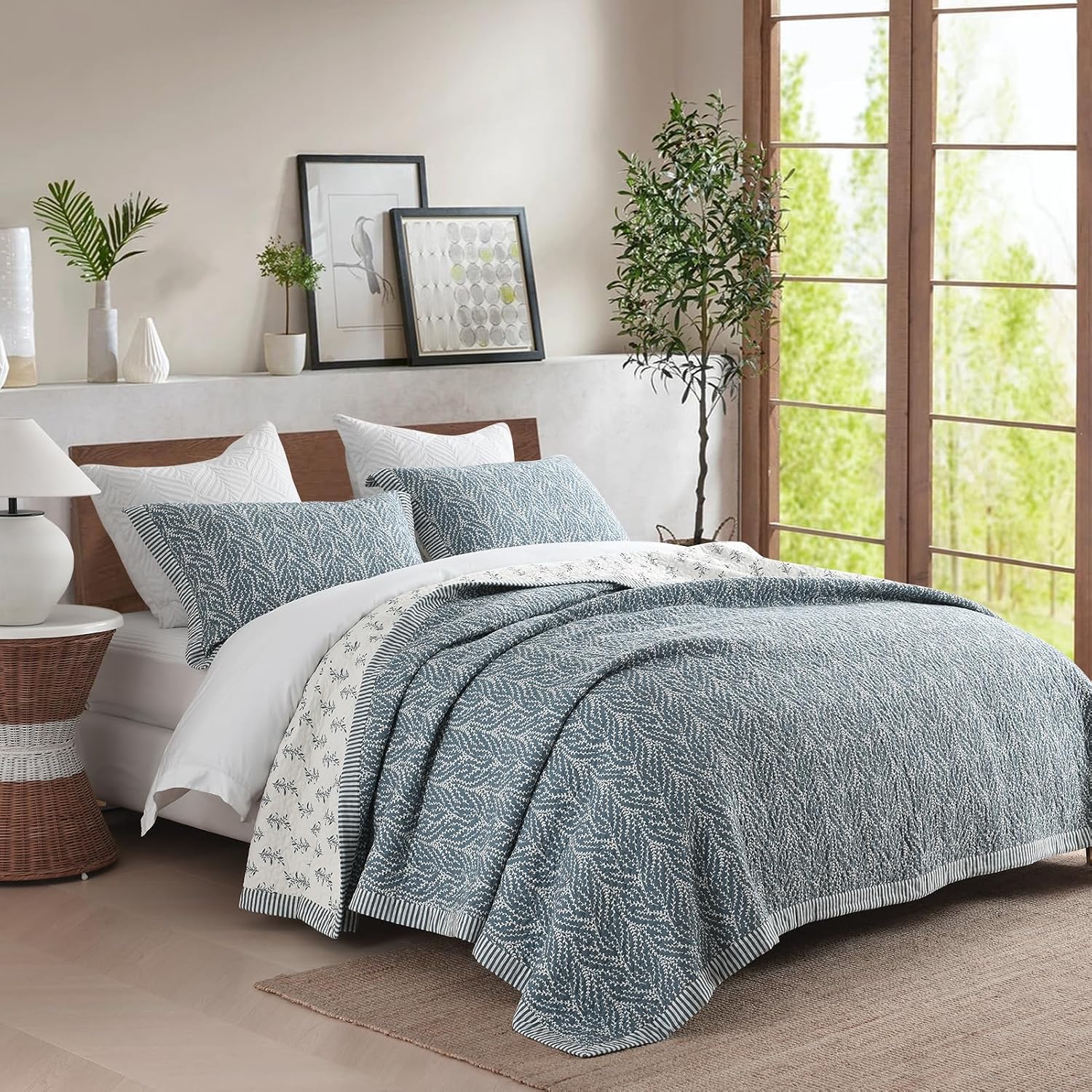 White Gray-Blue Botanical King Cotton Quilt Set