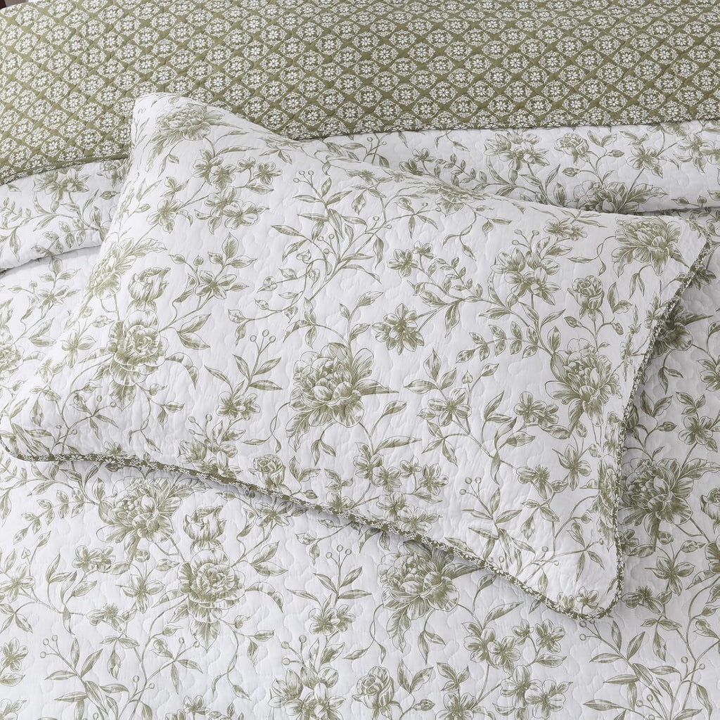 Sage Green White Botanical Oversized Queen Quilt Set