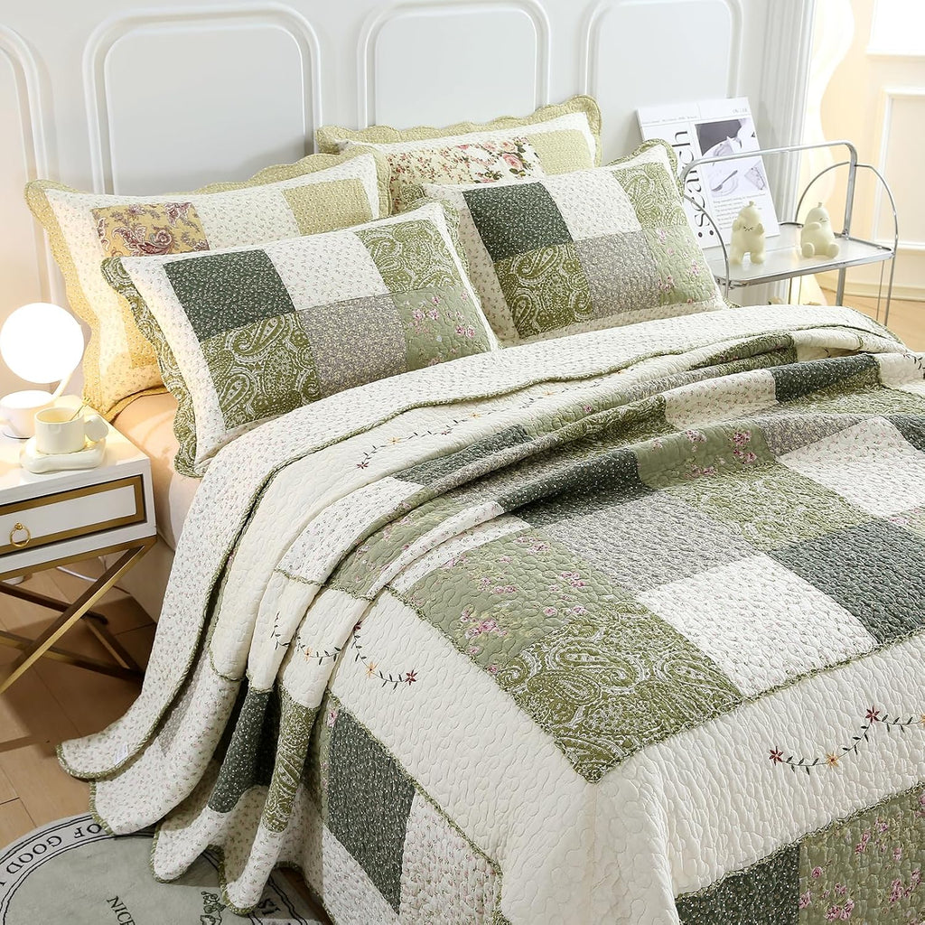 Green Floral Embroidered Patchwork Queen Quilt Set