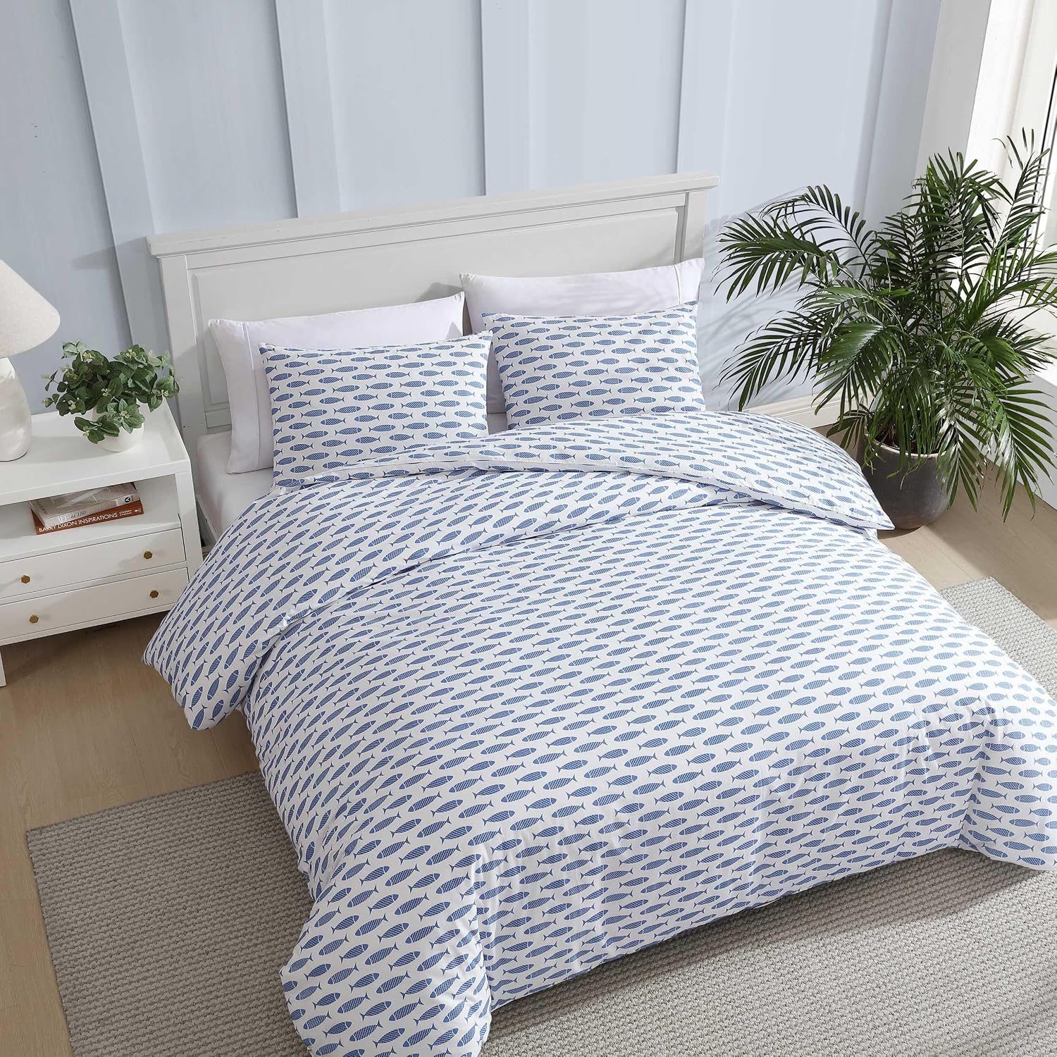 Blue Woodblock Fish Queen Duvet Set