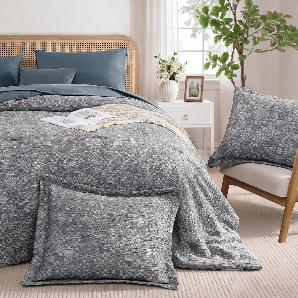 Navy Crinkle Queen 7-Piece Bedding Set
