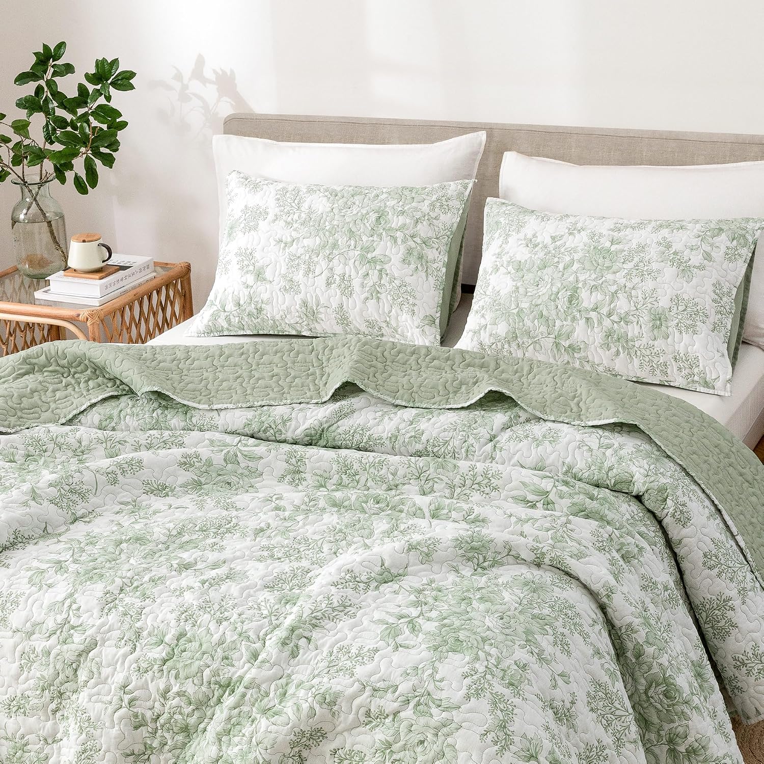 Sage Green Floral Queen Cotton Quilt Set