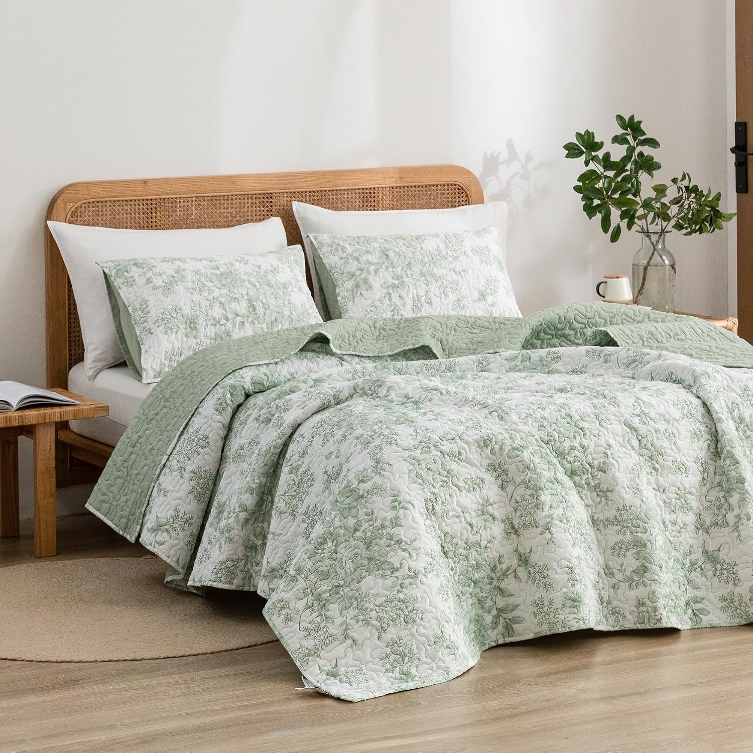 Sage Green Floral Queen Cotton Quilt Set